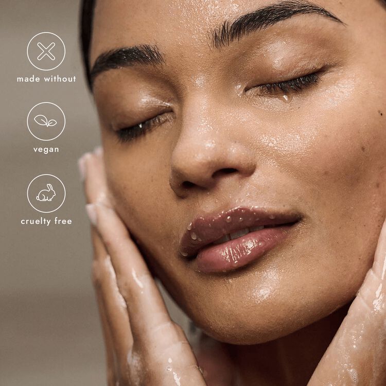 Balancing Face Wash - Image 7