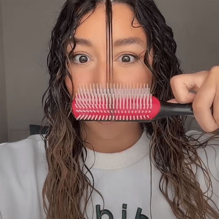 D3 Original 7-Row Styling Brush, Gloss Black - Image 4